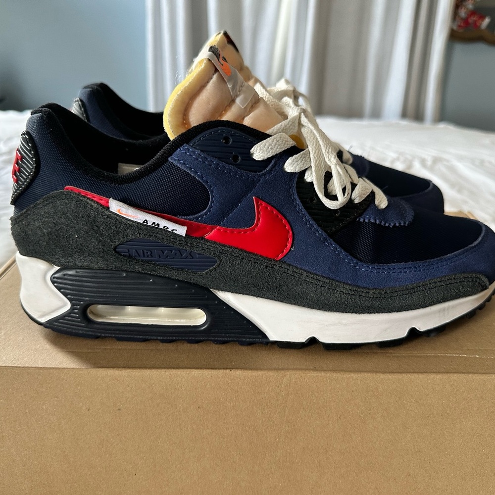 Nike  Air Max 95 AMRC Sneakers - Navy and Red